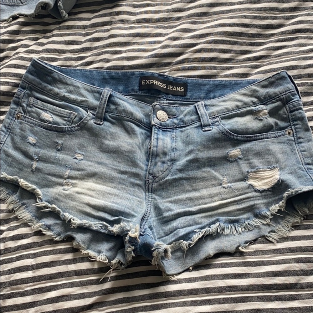 Express low rise denim shorts